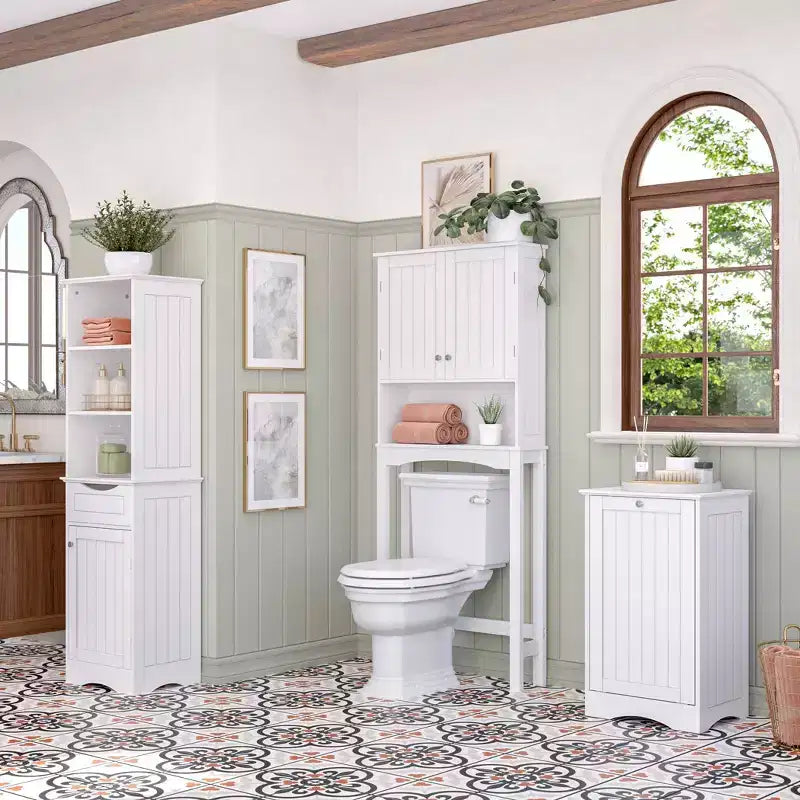 Mobile Lavanderia RiverRidge Home Ashland con Cesto Inclinabile e Sacco Portabiancheria Estraibile Bianco