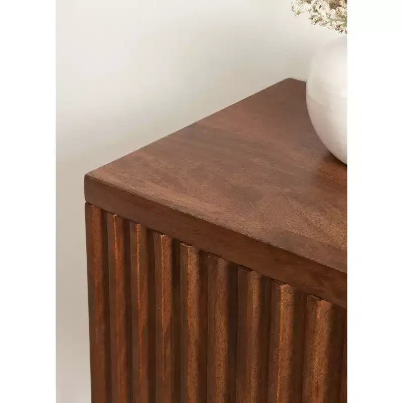 Kate & Laurel All Things Decor Armadietto da parete corto "Furrow" 30"x10"x14", Noce Marrone