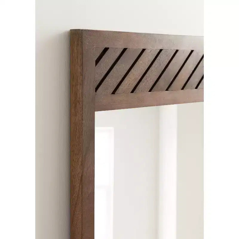 Kate & Laurel All Things Decor Specchio da parete rettangolare in legno Mezzeta 24"x36" Marrone