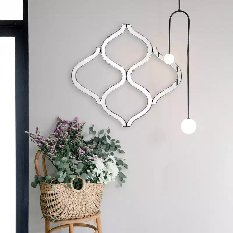 Howard Elliott Specchio da parete decorativo smussato a reticolo, argento: geometrico, interconnesso, nessun assemblaggio richiesto, cornice in legno, montaggio a parete