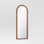 Specchio da pavimento intagliato e perlinato 25"x65" - Threshold™