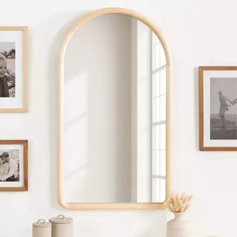 Kate &amp; Laurel All Things Decor Specchio da parete ad arco Talma 20"X36" Naturale
