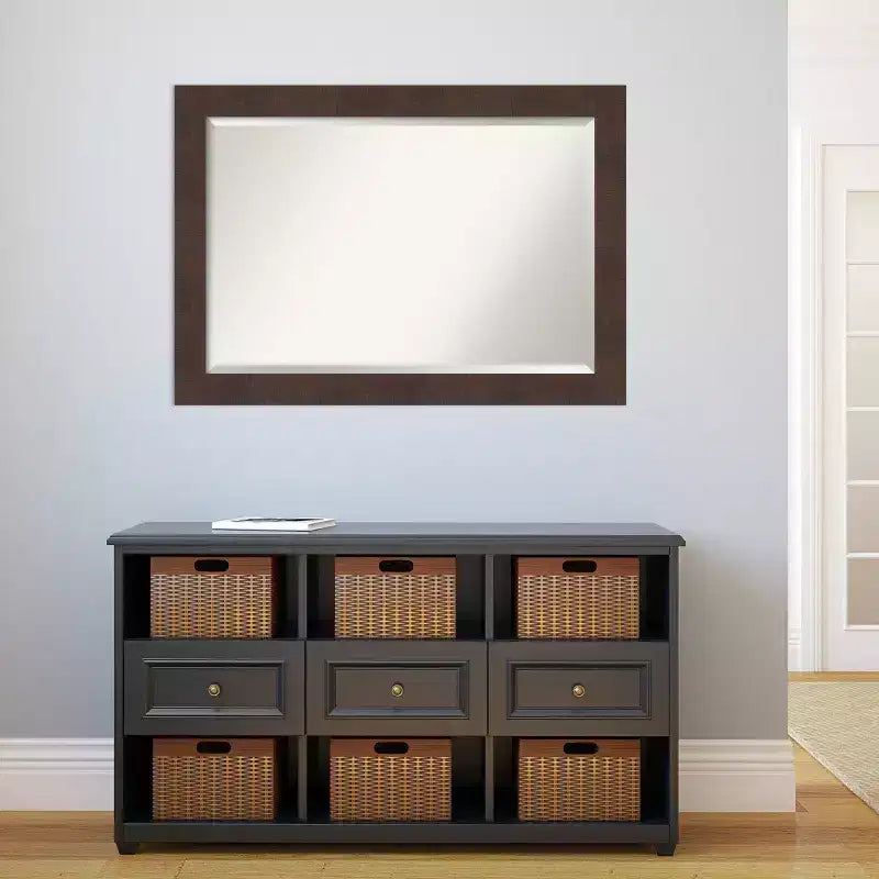 Specchio da parete con cornice Wildwood da 41" x 29" marrone - Amanti Art