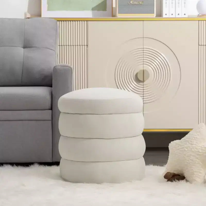 Pouf rotondo in velluto morbido, color avorio