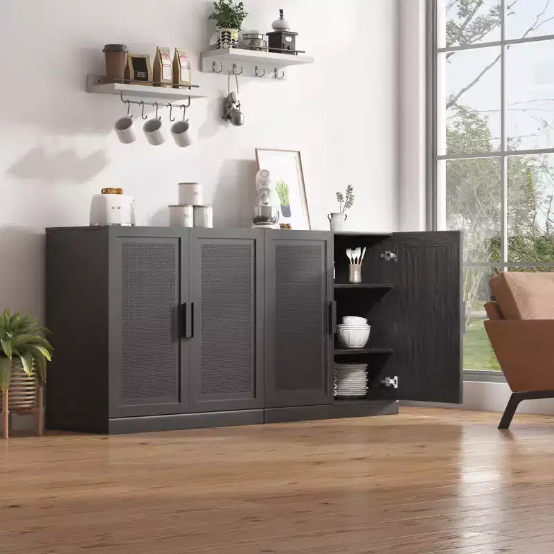 Mobile credenza in legno da 62x31x16 cm con finitura venata nera, organizer contenitore con ripiani regolabili e ante in rattan per cucina, camera da letto, soggiorno/sala da pranzo