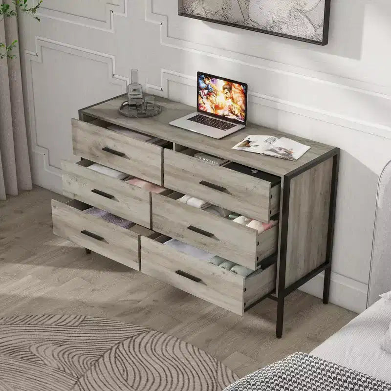 Cassettiera moderna Okak in rattan per camera da letto con 6 ampi cassetti e maniglie in legno, comò organizer per armadio contenitore per soggiorno, corridoio, ingresso