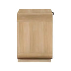 Meridian Furniture, Comodino Windsor in legno di gomma naturale