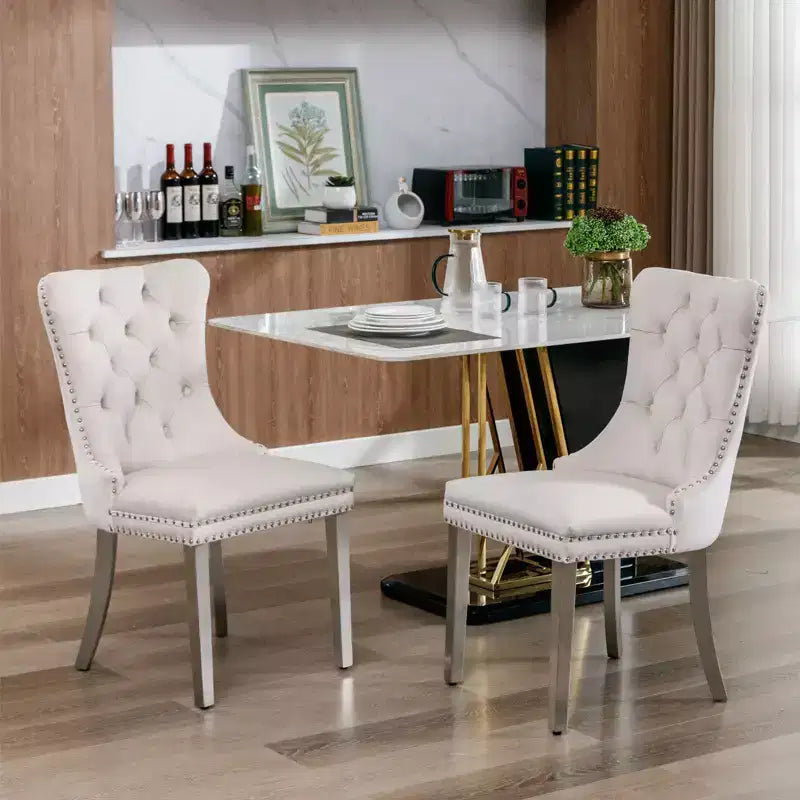Okak Sedie da Pranzo Moderne Comode Set da 2, Sedie da Cucina con Rivestimento in Velluto Trapuntato, Gambe in Metallo Cromato Inossidabile e Dettaglio Chiodato