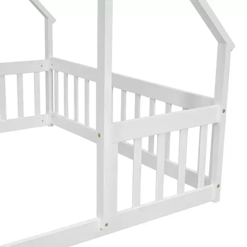 MAYEERTY Lettino da terra a forma di casa in legno massiccio con recinzione e sponde di protezione, bianco