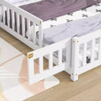 MAYEERTY Letto a pavimento con testiera a forma di casa e recinzione, bianco