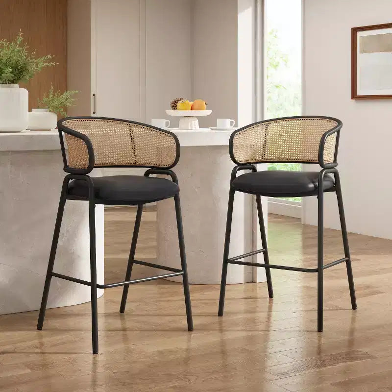Christopher Knight Home Astrid Sgabelli da bar imbottiti in ecopelle e rattan contemporanei (set da 2)