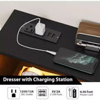 Cassettiera, comò illuminato a 6 cassetti con stazione di ricarica e ripiano portaoggetti, cassettiera in legno, mobiletto moderno per camera da letto, soggiorno