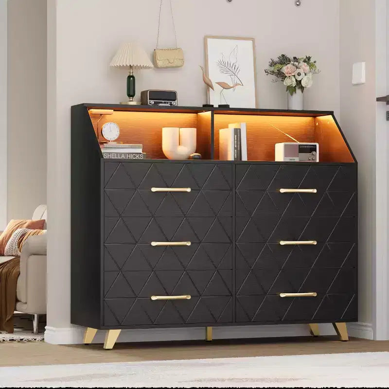 Cassettiera, comò illuminato a 6 cassetti con stazione di ricarica e ripiano portaoggetti, cassettiera in legno, mobiletto moderno per camera da letto, soggiorno