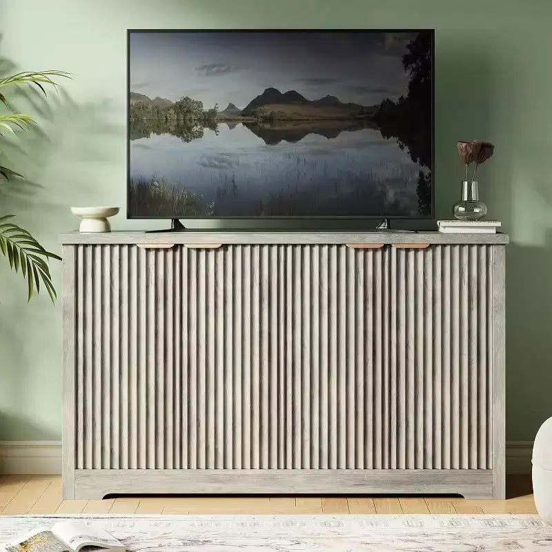 Credenza moderna in legno scanalato con 4 ante e ripiano regolabile, piano spazioso, versatile buffet e console per il caffè per la sala da pranzo
