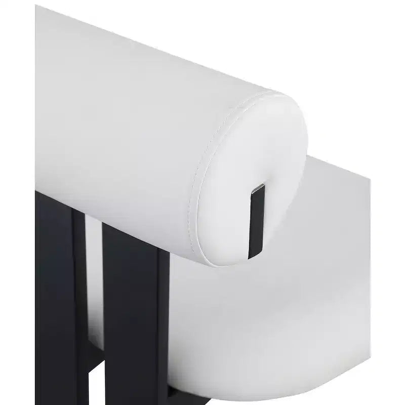Meridian Furniture, Sedia da pranzo Dario in pelle vegana, Set da 2