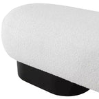 Meridian Furniture, Panca in tessuto bouclé Robertson