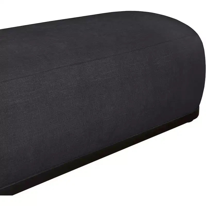 Meridian Furniture, Panca in tessuto ciniglia Calum