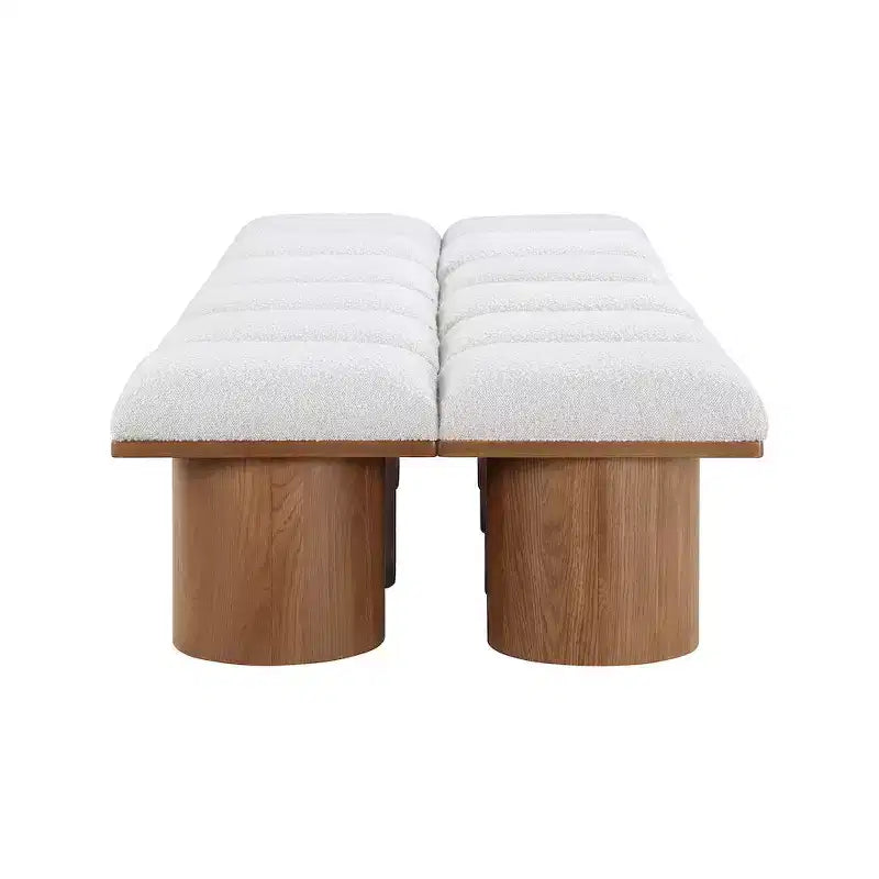 Meridian Furniture, Panca in tessuto bouclé crema Pavilion