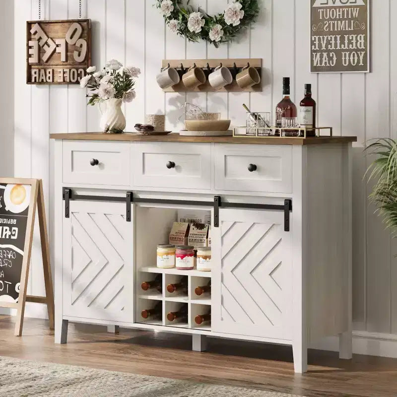 Mobile Buffet Rustico con Ante Scorrevoli in Stile Fienile, Credenza Rustica con 3 Cassetti, Porta Vino Rimovibile, Credenza in Stile Rustico con Ripiano Regolabile
