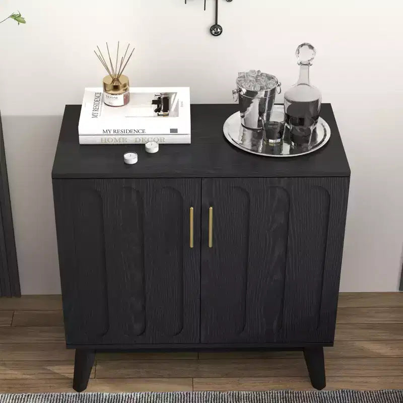 Mobile Credenza Mid-Century Modern Okak con Scanalature e Ripiani Regolabili, Credenza Bar in Legno Massello per Cucina, Sala da Pranzo/Soggiorno
