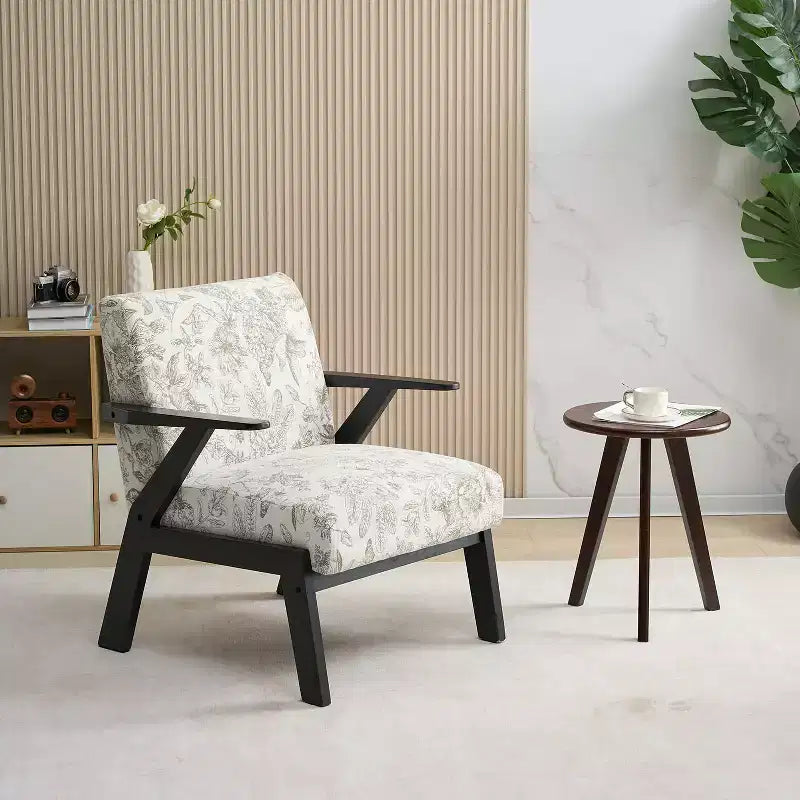 Poltrona imbottita Tessa in legno di gomma stile Mid-Century Modern di GDFStudio