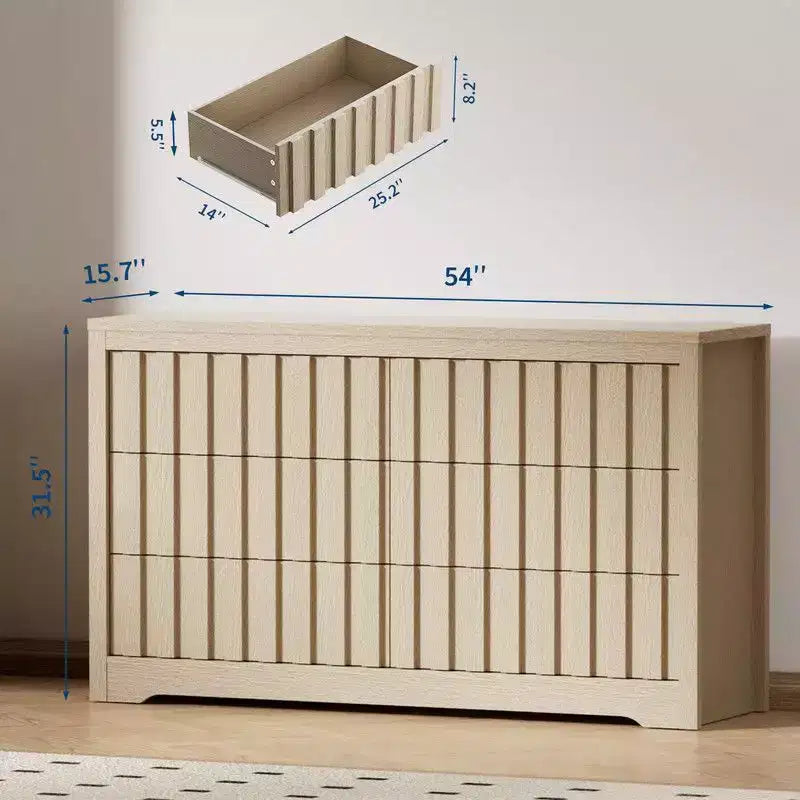 Cassettiera scanalata per camera da letto con 6 cassetti, comò moderno largo 137 cm con profilo curvo, organizer per cassetti in rovere naturale