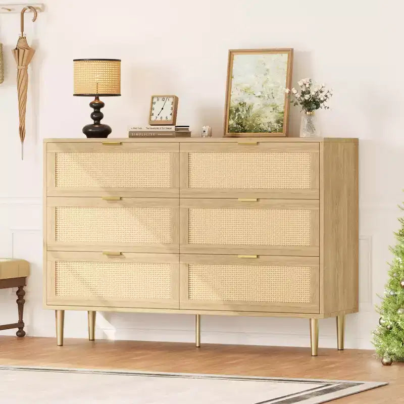 Cassettiera in rattan a 6 cassetti per camera da letto, Comò con gambe e maniglie dorate, Cassettiera doppia larga con piano d'appoggio e design antiribaltamento