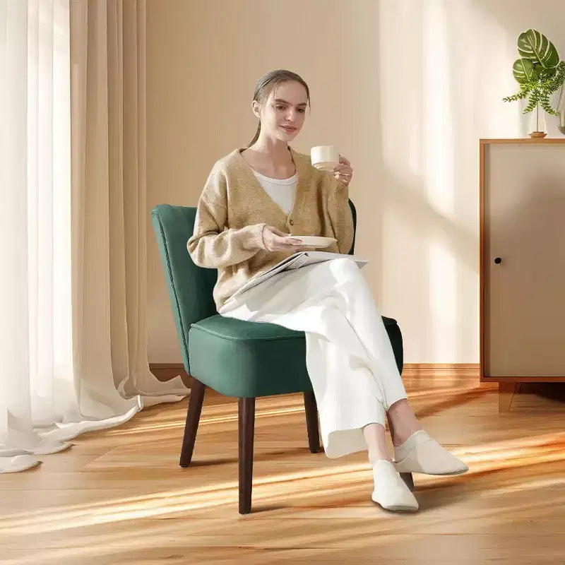 Poltrona Acekool Velvet Accent, moderna poltrona lounge con schienale alto e gambe in legno, trapuntatura verticale per soggiorno e camera da letto