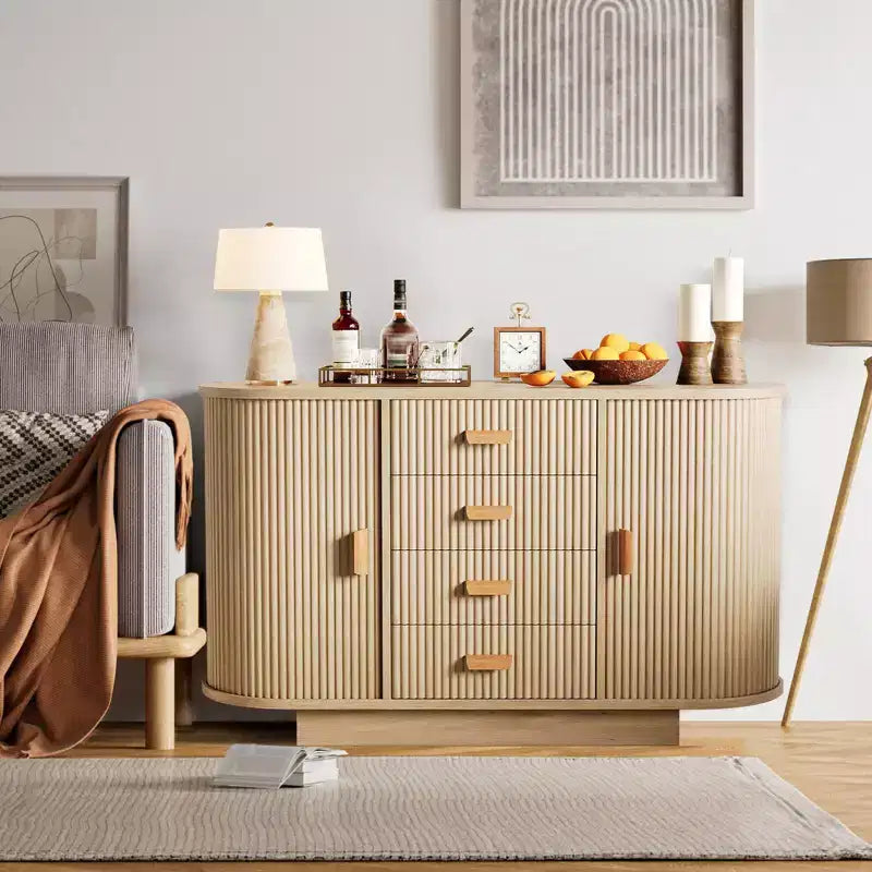 Madia Credenza a Buffet da 47" con Contenitori, Mobiletto Bar a Scanalature con 4 Cassetti e 2 Ante Scorrevoli Ad Arco, Tavolo Moderno in Legno per Buffet e Contenitori