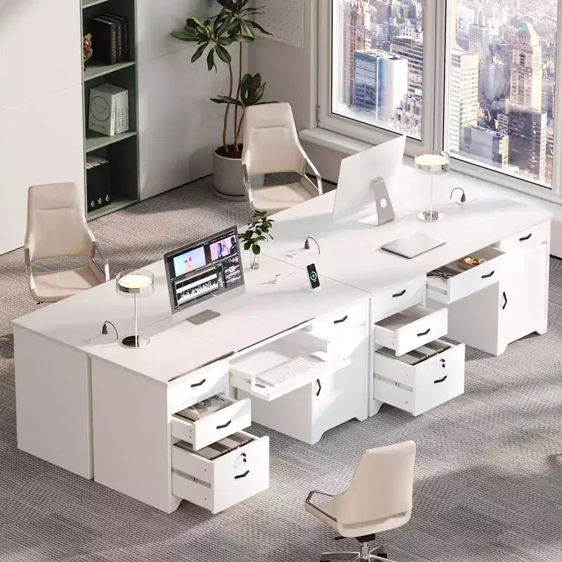 Bestier Scrivania da ufficio da 150 cm con stazione di ricarica e vassoio per tastiera, scrivania direzionale moderna per computer con cassetti e armadietti per studio e camera da letto