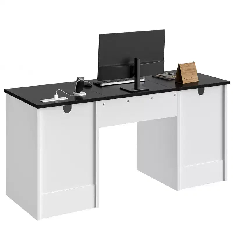 Bestier Scrivania da ufficio da 150 cm con stazione di ricarica e vassoio per tastiera, scrivania direzionale moderna per computer con cassetti e armadietti per studio e camera da letto