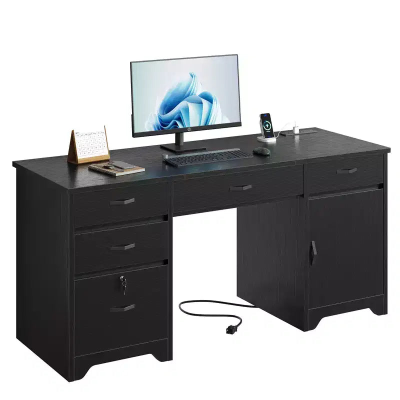 Bestier Scrivania da ufficio da 150 cm con stazione di ricarica e vassoio per tastiera, scrivania direzionale moderna per computer con cassetti e armadietti per studio e camera da letto