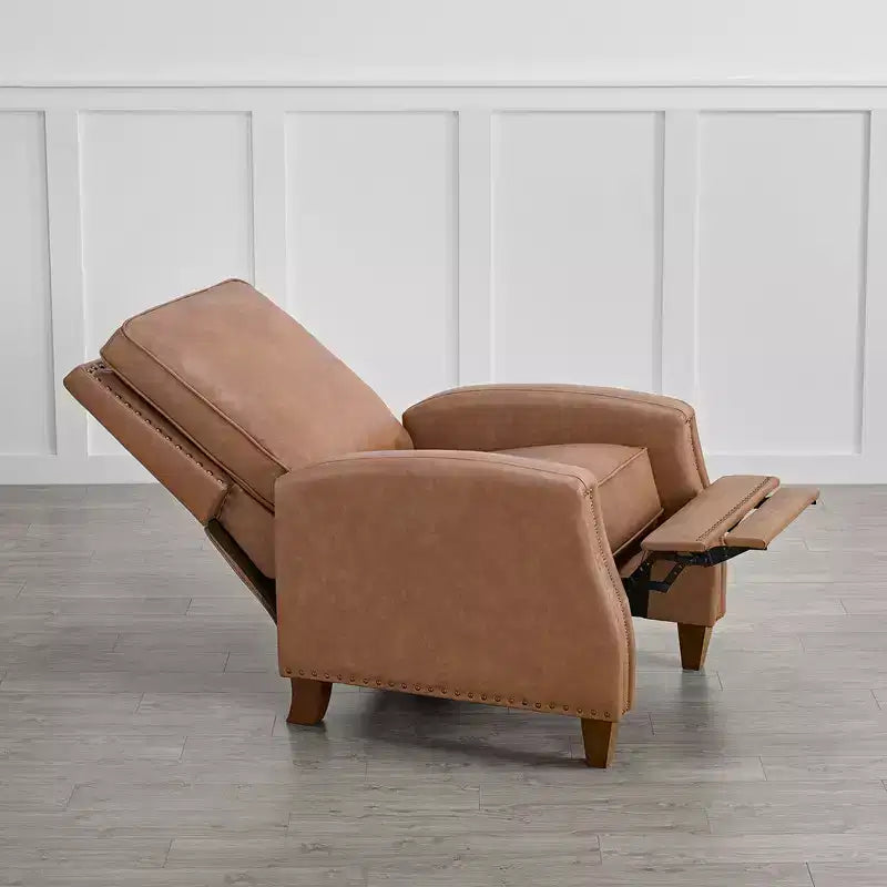 Poltrona reclinabile Spruce & Spring con borchie per il soggiorno