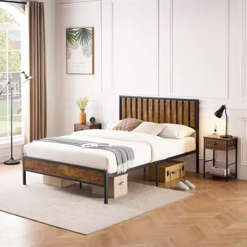 Struttura Letto in Metallo con Elegante Testiera e Pediera, Struttura Letto a Piattaforma Robusta con Spazio Contenitore Sotto il Letto, Nessuna Rete a Molle Necessaria, Colore Retrò