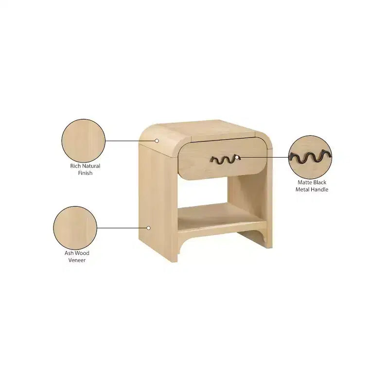 Meridian Furniture, Comodino / Tavolino Hayes Naturale