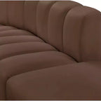 Meridian Furniture, divano modulare Arc in pelle vegana marrone