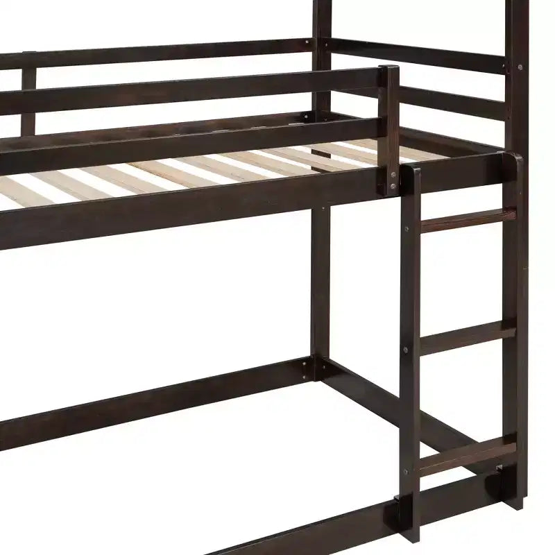 Letto a castello in legno con tetto, a castello basso, con scivolo e scaletta