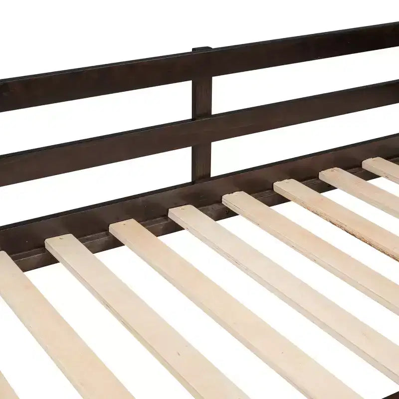 Letto a castello in legno con tetto, a castello basso, con scivolo e scaletta