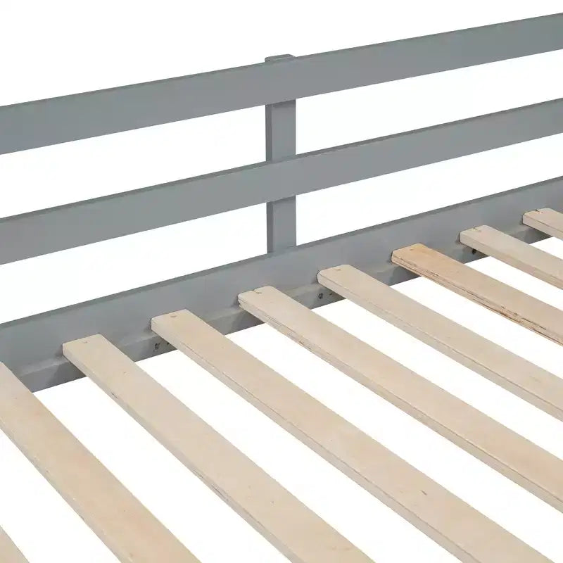 Letto a castello in legno con tetto, a castello basso, con scivolo e scaletta