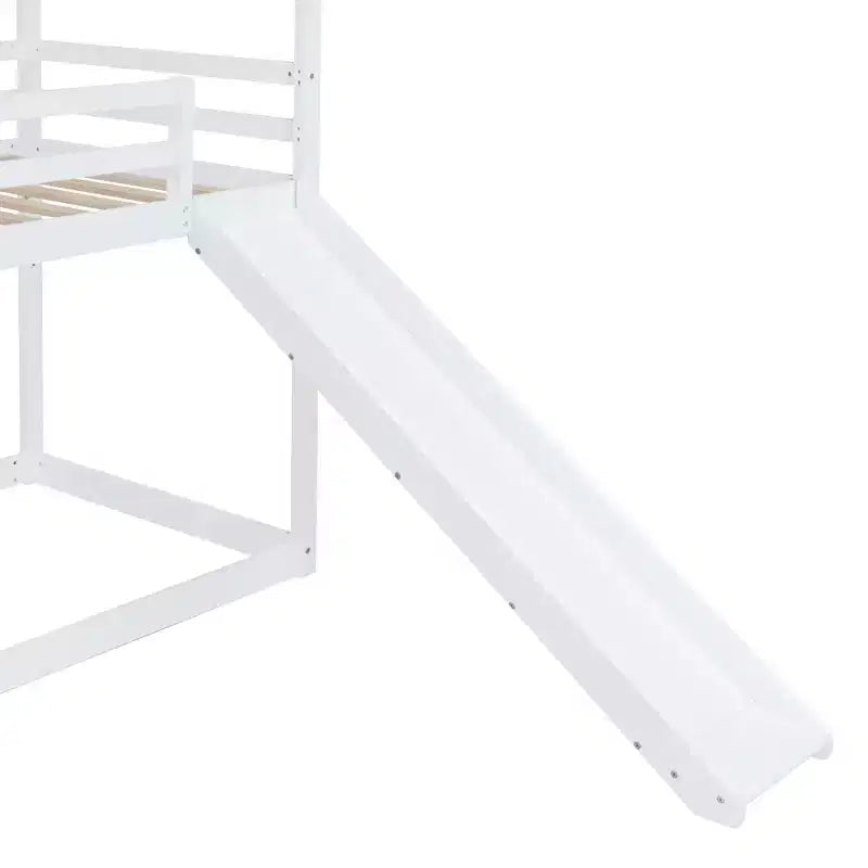 Letto a castello in legno con tetto, a castello basso, con scivolo e scaletta