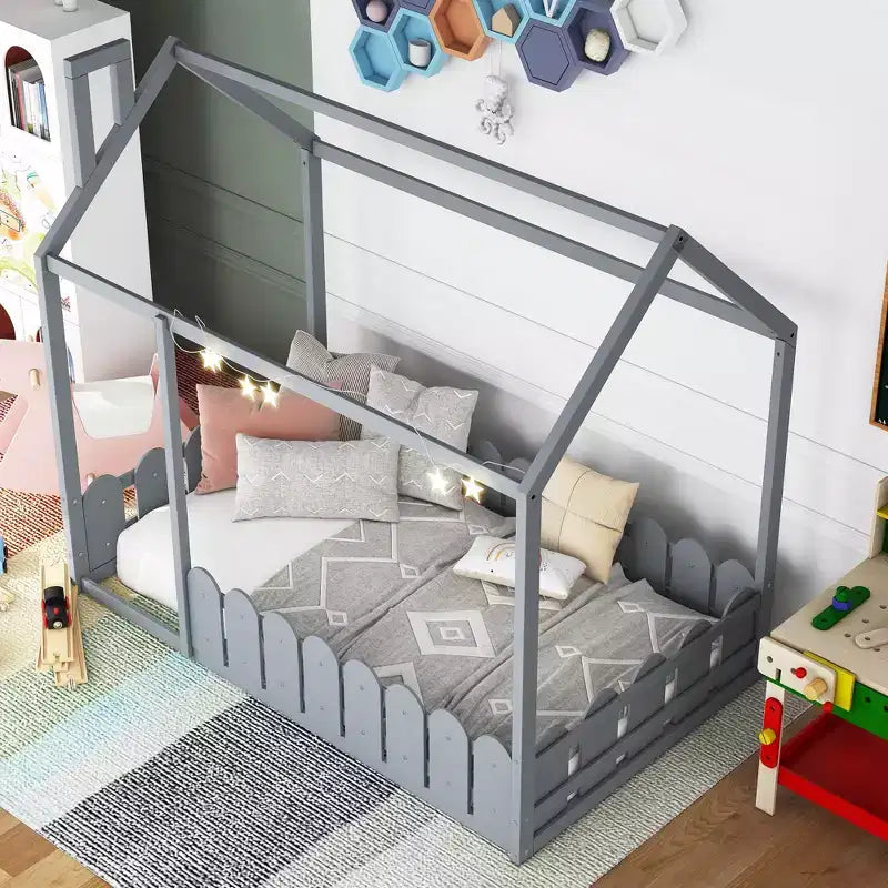 Bellemave Letto a Pavimento Montessori Singolo per Bambini, Letto a Casetta in Legno con Recinzione, Letto Basso per Bambini, Grigio