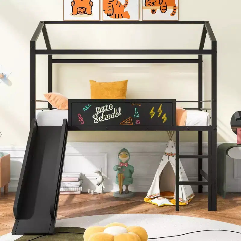Letto a castello a soppalco con scivolo, letto a casetta in metallo con tetto, letto a soppalco basso con lavagna in legno scrivibile per bambini e ragazzi