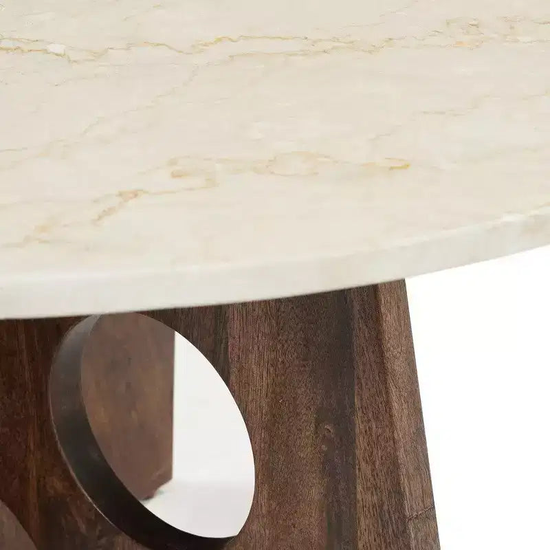 Tavolino da caffè Royal Hampton, piano tondo in marmo naturale da 27, base scultorea in legno di mango