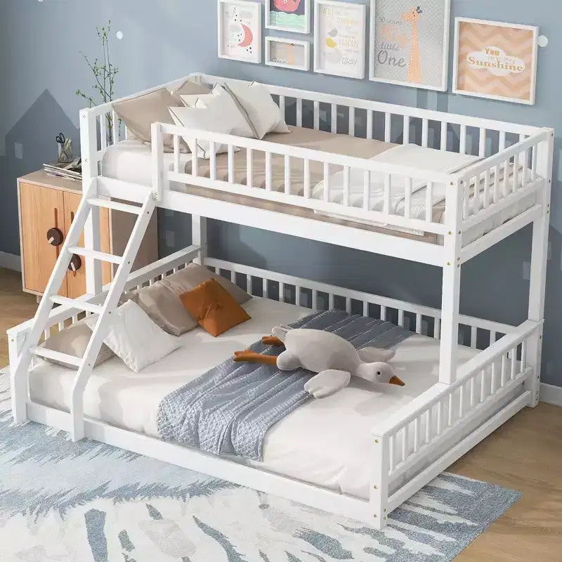 Letto a castello intero Okak in legno, letti a castello per bambini con scala e sponde di sicurezza, letti a castello gemelli per bambini, adolescenti