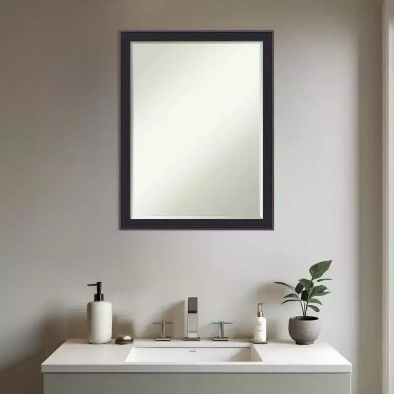 Specchio da parete per bagno Amanti Art Havana Black Bronze Petite Bevel 26,5 x 20,5 pollici