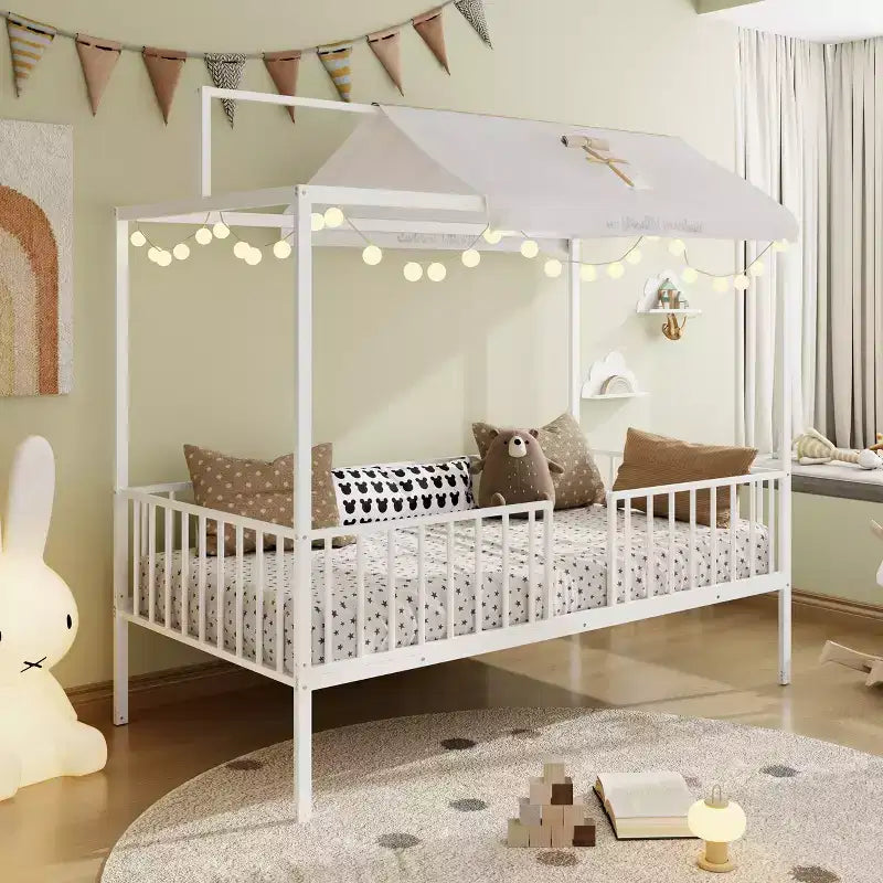 Letto a piattaforma Montessori in metallo convertibile 3-in-1, dimensioni Twin/Full, con recinzione per bambini, con tettuccio - ModernLuxe