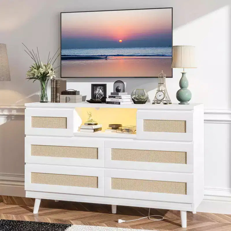 Cassettiera in Rattan a 6 Cassetti per Camera da Letto, Cassettiera Moderna in Legno con Prese di Corrente, Cassettiera in Rattan Larga 120 cm con Luce a LED, Porta TV