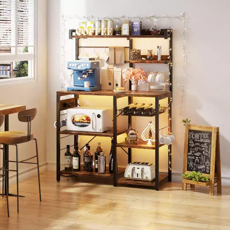 Besiost Scaffale da Cucina con 6-10 Ganci, Scaffale per Forno a Microonde con Presa di Corrente