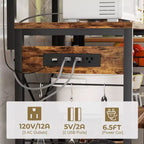 Besiost Scaffale da Cucina con 6-10 Ganci, Scaffale per Forno a Microonde con Presa di Corrente