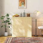 Credenza a 2 livelli con ante doppie scanalate, Madia moderna con ripiani regolabili per riporre oggetti in sala da pranzo e risparmiare spazio, Naturale